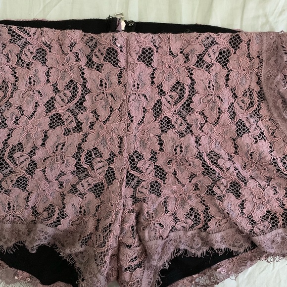 Wilfred Lace Lavender Shorts - Picture 3 of 4
